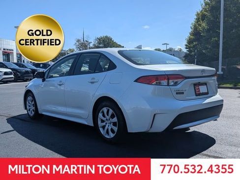 Certified 2022 Toyota Corolla LE FWD image 4