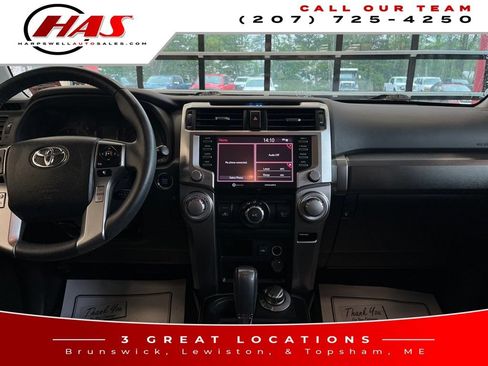 Used 2022 Toyota 4Runner SR5 AWD/4WD image 15
