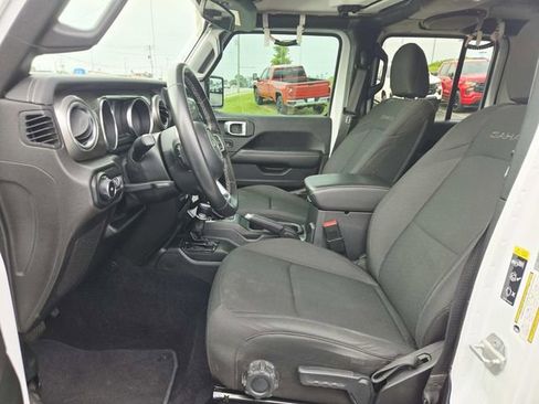 Used 2020 Jeep Wrangler Unlimited Sahara AWD/4WD image 8