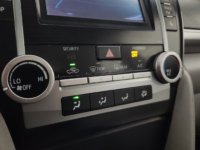 Used 2014 Toyota Camry LE w/ Fleet Convenience Package FWD image 25