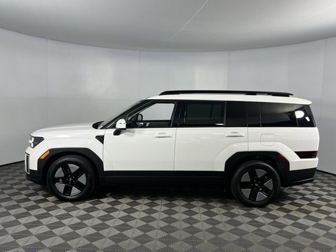 Used 2025 Hyundai Santa Fe SEL image 10
