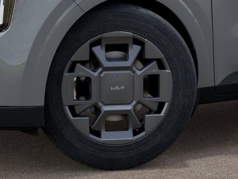 New 2025 Kia Carnival EX image 9