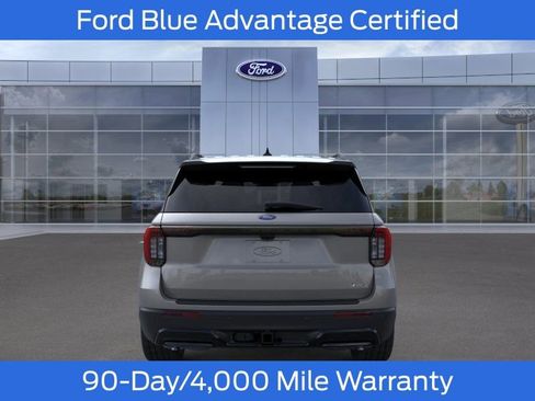 Used 2026 Ford Explorer ST-Line w/ ST-Line Street Pack AWD/4WD image 6