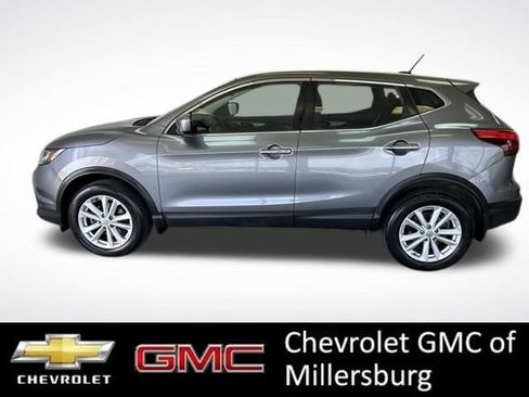 Used 2017 Nissan Rogue Sport S w/ S Appearance Package AWD/4WD image 5