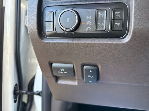 New 2025 Ford F350 King Ranch w/ Chrome Package image 32