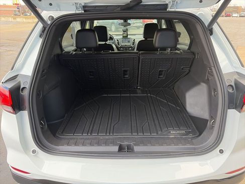 Used 2024 Chevrolet Equinox RS w/ LPO, Floor Liner Package image 9