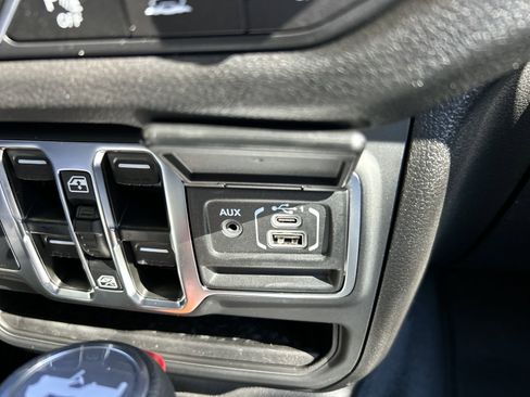 New 2025 Jeep Wrangler Sport S image 30