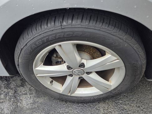 Used 2013 Volkswagen Passat 2.5 SE image 5