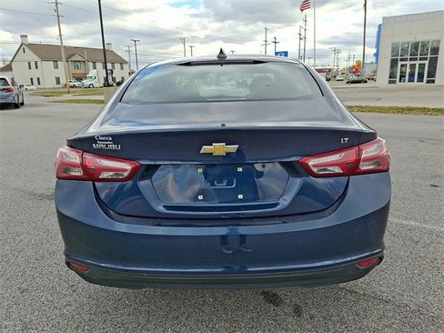 Used 2022 Chevrolet Malibu LT image 9