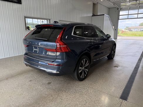 Used 2023 Volvo XC60 B5 Plus w/ Climate Package AWD/4WD image 3