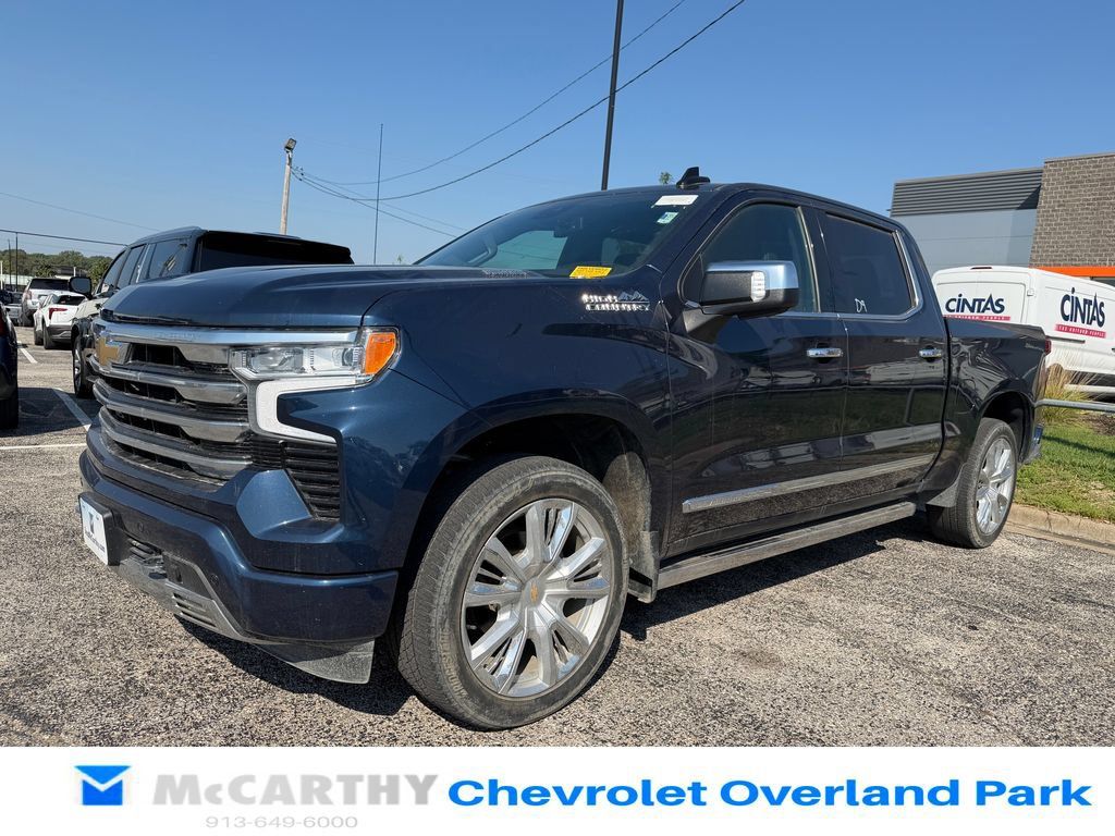 Used 2023 Chevrolet Silverado 1500 High Country w/ High Country Premium Package AWD/4WD image 7