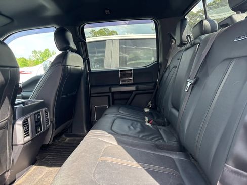 Used 2016 Ford F150 Platinum w/ Equipment Group 701A Luxury RWD image 8