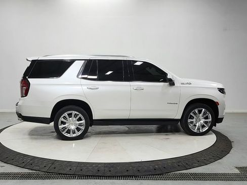 Used 2021 Chevrolet Tahoe High Country w/ Premium Package AWD/4WD image 8