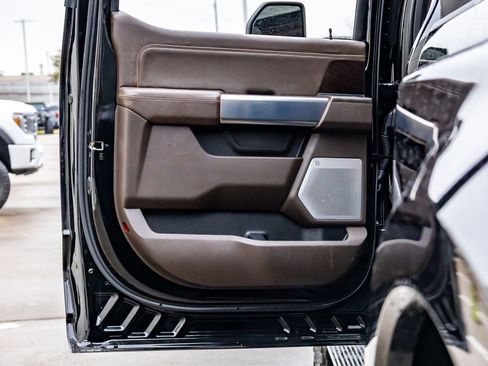 Used 2024 Ford F350 King Ranch w/ Chrome Package image 38