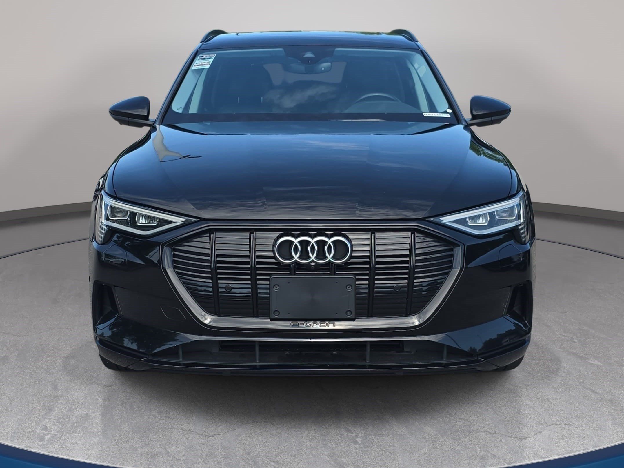 Used 2021 Audi e-tron Premium Plus w/ Premium Plus Package AWD/4WD image 2