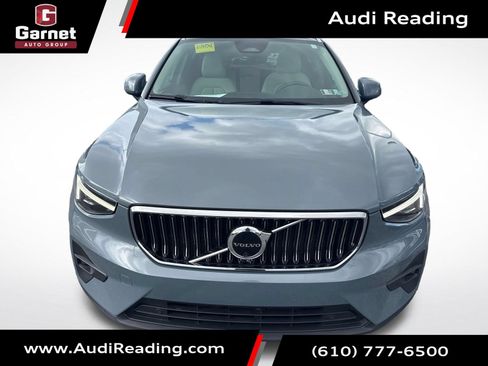 Used 2023 Volvo XC40 B5 Ultimate AWD/4WD image 8