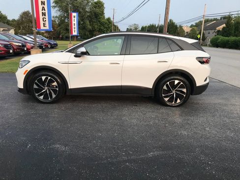 Used 2021 Volkswagen ID.4 Pro S w/ ID.4 Protection Package (IPT) image 57