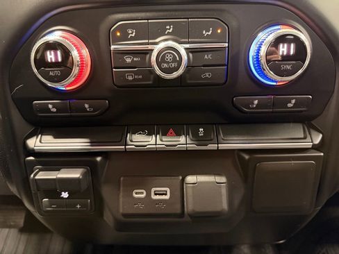 Used 2020 GMC Sierra 2500 SLE image 39