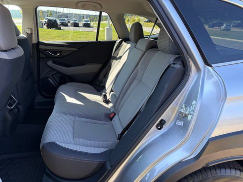 Certified 2025 Subaru Outback Premium w/ Popular Package #1 AWD/4WD image 31