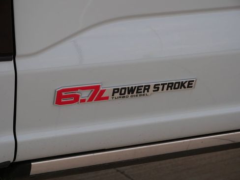 New 2026 Ford F250 Platinum image 13