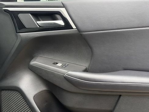 Used 2024 Mitsubishi Outlander SE FWD image 28