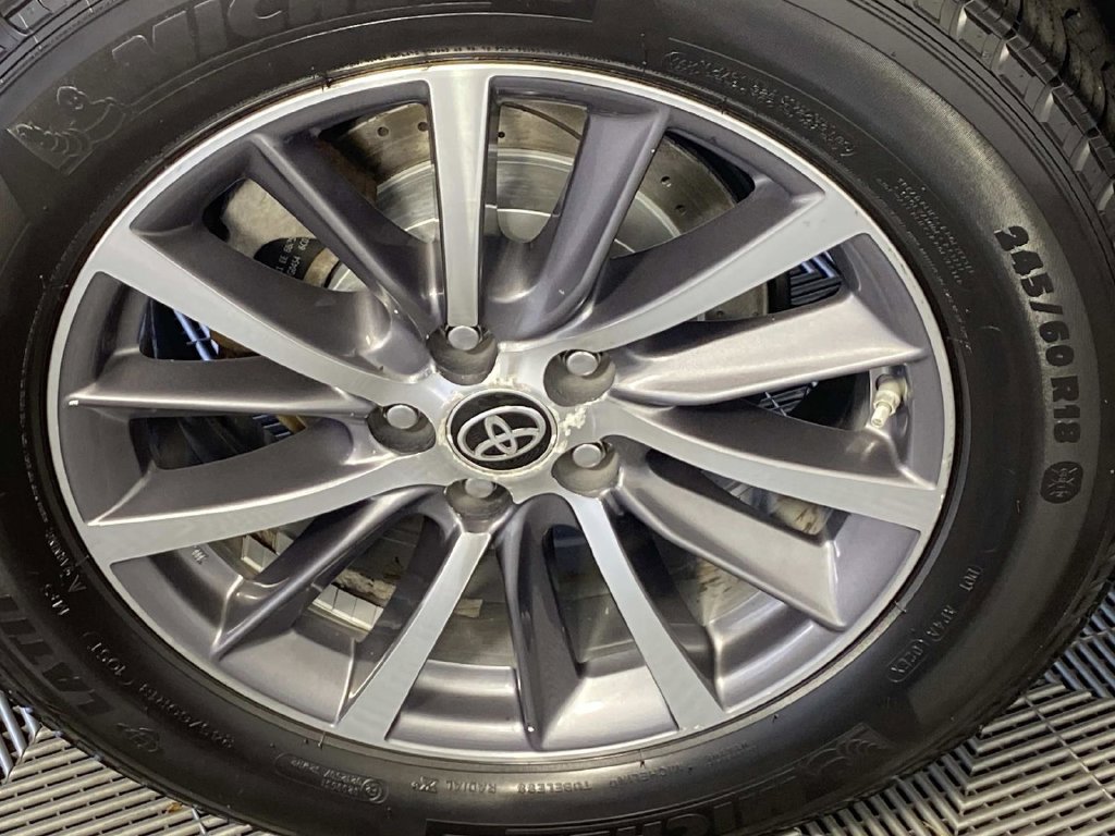 Used 2019 Toyota Highlander XLE AWD/4WD image 30