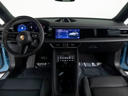 New 2026 Porsche Macan 4 Electric AWD/4WD image 34