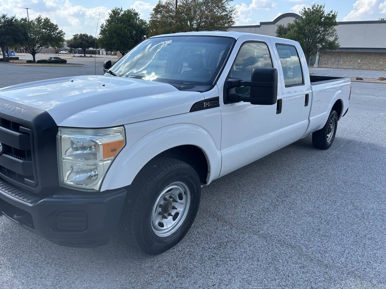 Used 2015 Ford F250 XL RWD image 2