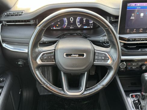 Used 2022 Jeep Compass High Altitude AWD/4WD image 12