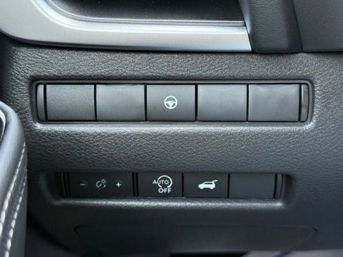 New 2026 Nissan Rogue SV image 31