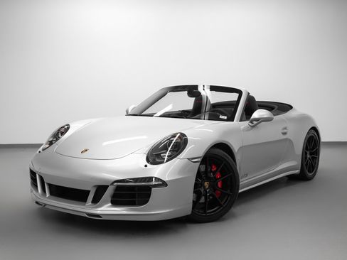 Used 2015 Porsche 911 Carrera GTS image 1