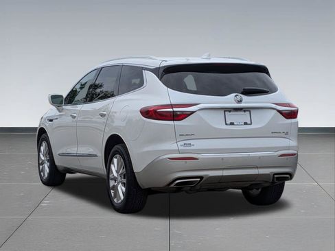 Used 2018 Buick Enclave Premium w/ Experience Buick Package AWD/4WD image 4