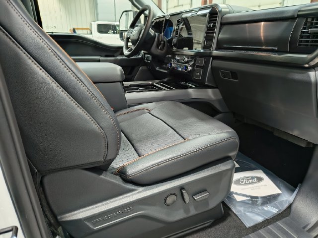 New 2026 Ford F350 Lariat w/ Black Appearance Package AWD/4WD image 34