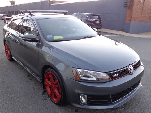 Used 2015 Volkswagen Jetta GLI SEL image 38