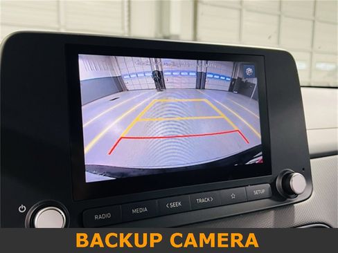 Used 2022 Hyundai Kona SE w/ Cargo Package image 6