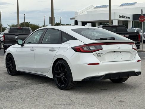 Used 2024 Honda Civic Sport image 7