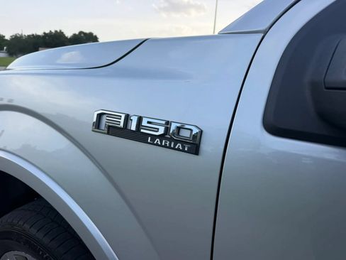 Used 2016 Ford F150 Lariat w/ Equipment Group 502A Luxury AWD/4WD image 28