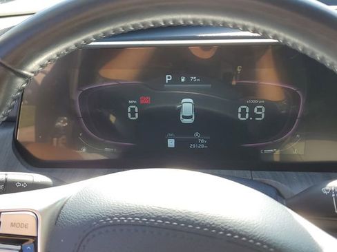 Certified 2023 Kia Telluride EX w/ EX Captain's Chair Package image 24