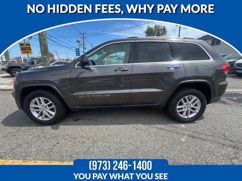 Used 2017 Jeep Grand Cherokee Laredo w/ Quick Order Package 23E image 2