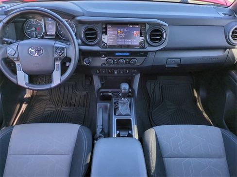 Used 2022 Toyota Tacoma TRD Off-Road w/ Technology Package image 16