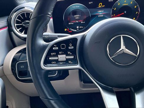 Certified 2022 Mercedes-Benz CLA 250 image 23