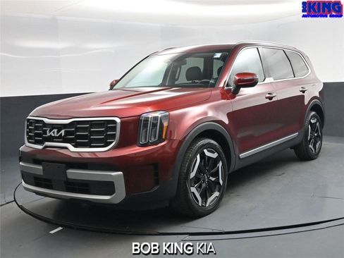 Used 2024 Kia Telluride S w/ S Sunroof Package image 1