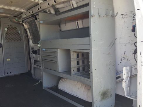 Used 2016 Chevrolet Express 2500 image 12