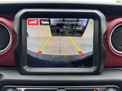 Used 2023 Jeep Wrangler Unlimited Rubicon 4xe AWD/4WD image 54