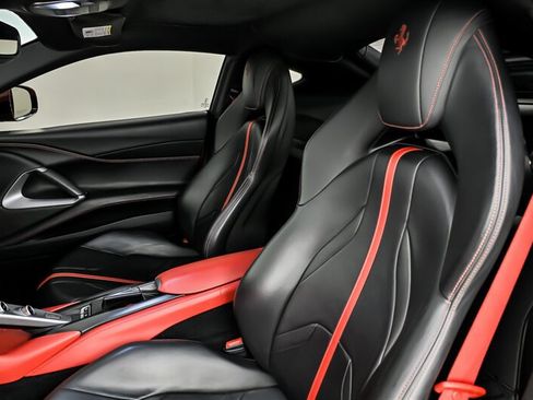 Used 2019 Ferrari 812 Superfast RWD image 22