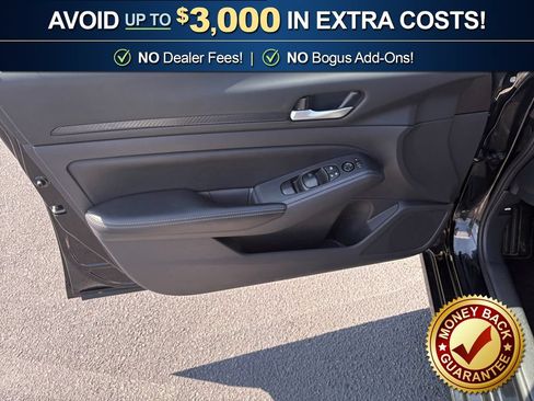Used 2025 Nissan Altima 2.5 SV FWD image 16