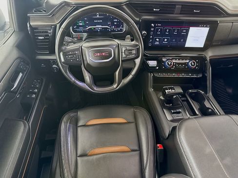 Used 2024 GMC Sierra 1500 AT4 w/ Technology Package AWD/4WD image 27