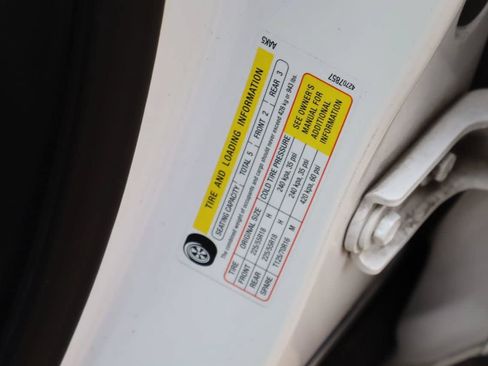 Used 2021 Buick Encore GX Preferred FWD image 28