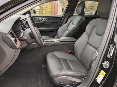 Certified 2025 Volvo V60 B5 Cross Country Plus image 11