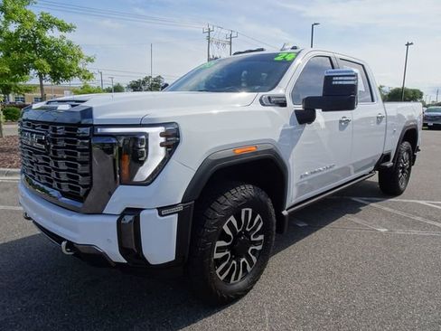 Used 2024 GMC Sierra 2500 Denali Ultimate AWD/4WD image 8